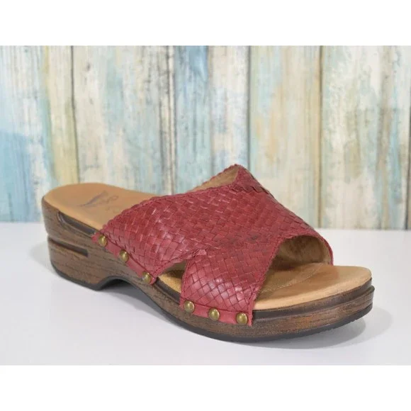 Dansko Mila Clogs Size 8.5-9 (39) Red Woven Studded Sandals - Picture 4 of 11
